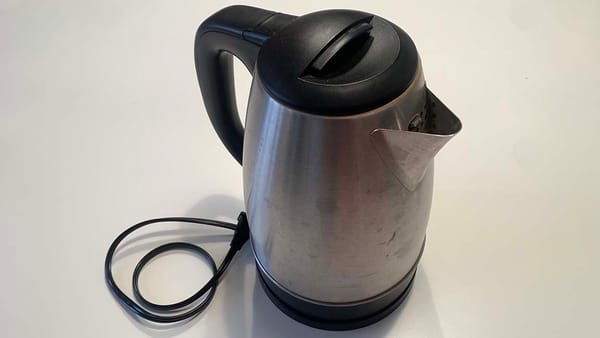 Hamilton Beach 1.7 Liter Electric Kettle, not functioning